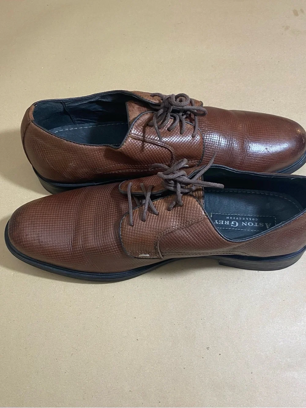 Easton Men's Brown Leather Lace-Up Derby Shoes